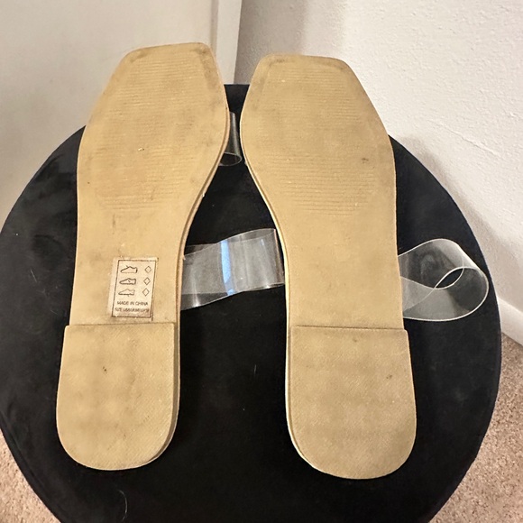 Qupid clear and rhinestone sandals size 8 - Picture 4 of 5